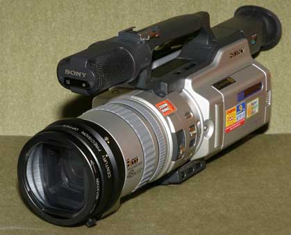 Sony VX2000 with Century Optics Lens. File Size 18k